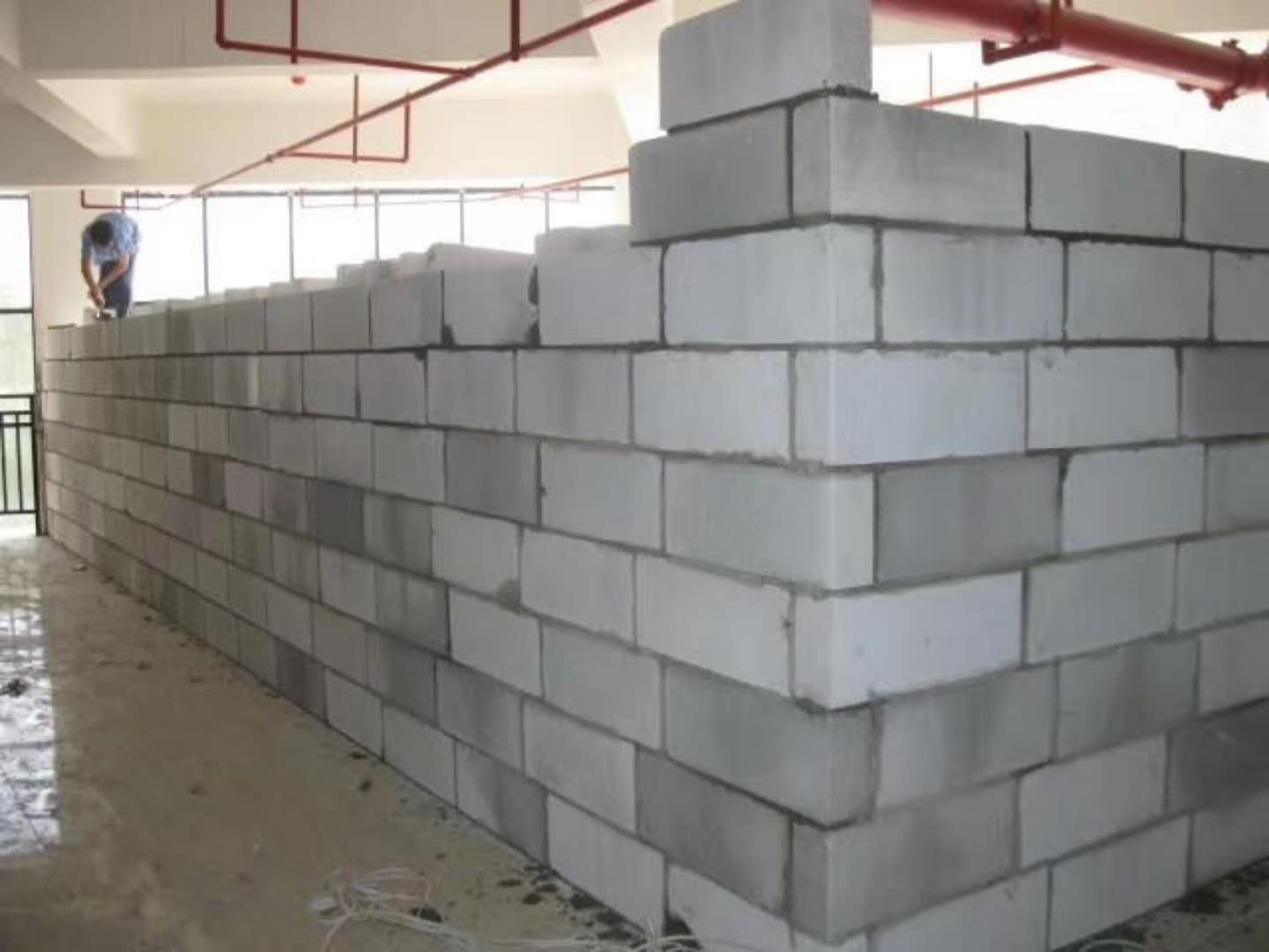 宁南蒸压加气混凝土砌块承重墙静力和抗震性能的研究